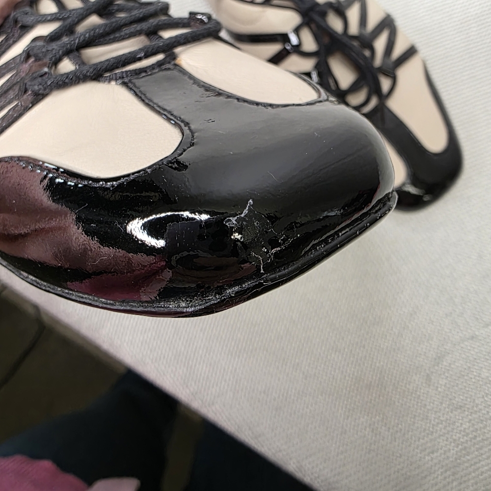 Taryn Rose "Candyce" Patent Leather Lace-Up Ballet Flats - Size 7M - Picture 9 of 10